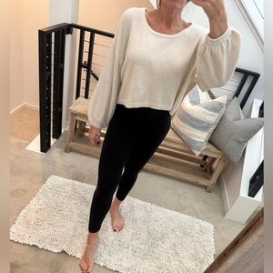 Dress Forum Cream Cropped Knit Sweater Balloon Sleeve Cozy Pullover | Size M